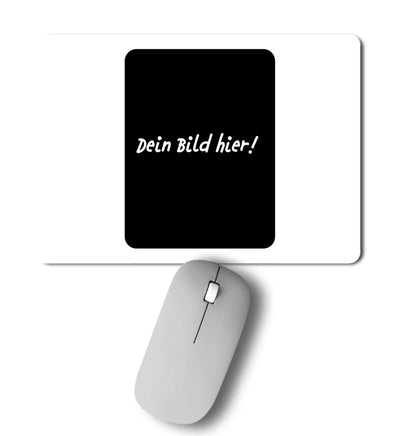Weißer mousepad mit schwarzem rechteck und weißem dein bild hier text aus der statement-collection mit grauer maus