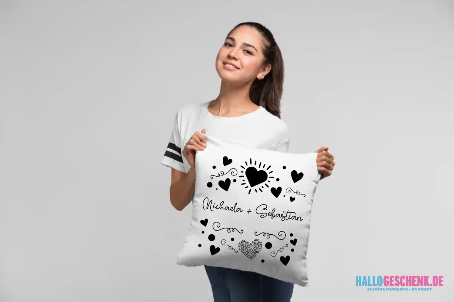 Dein e Wunschname n im LOVE DESIGN 1 - Kissen 40x40 cm - personalisierbar
