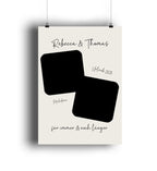 Minimalistisches cremefarbenes poster mit zwei schwarzen fotoausschnitten und eleganter kursiver schrift personalisierbar