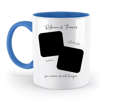 Weiße keramiktasse mit blauem innenraum und griff, personalisierbar mit zwei schwarzen fotoflächen aus statement-collection