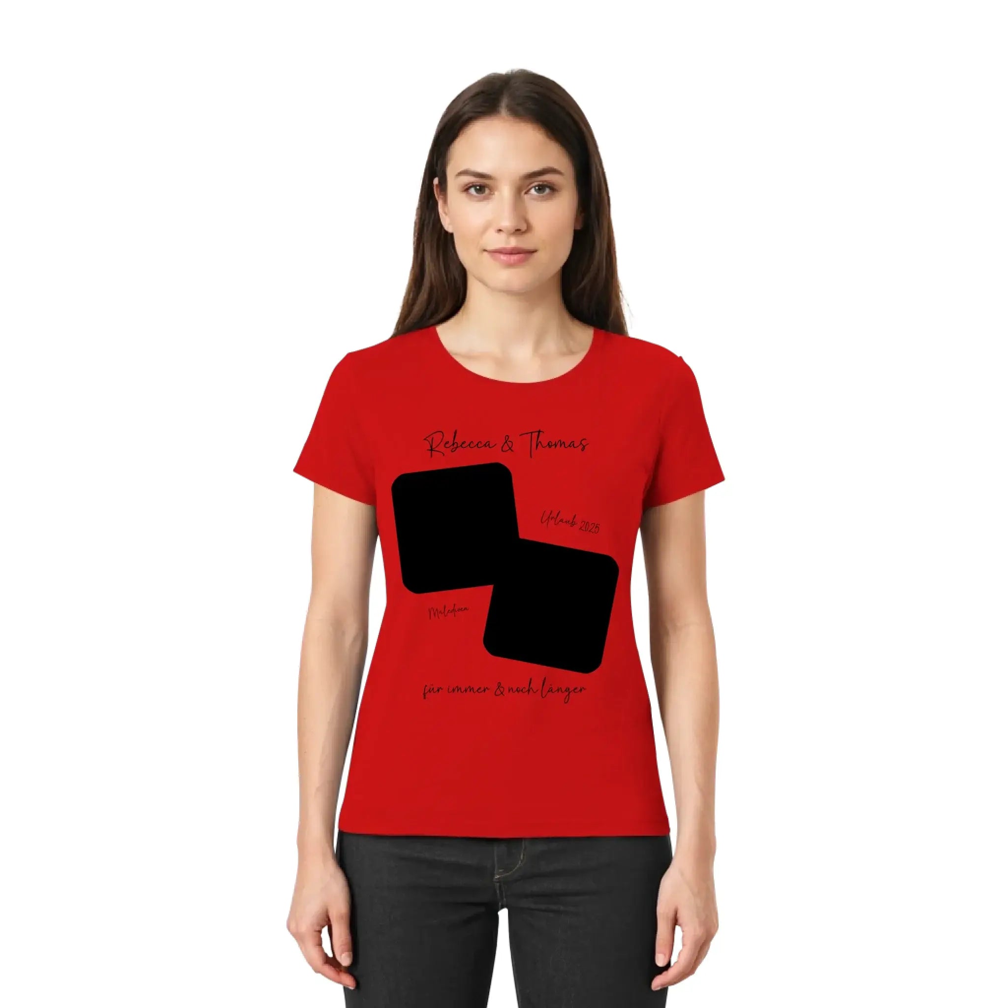 Rotes kurzarmshirt mit schwarzem grafikdesign zwei überlappende quadrate und individueller wunschtext personalisiert