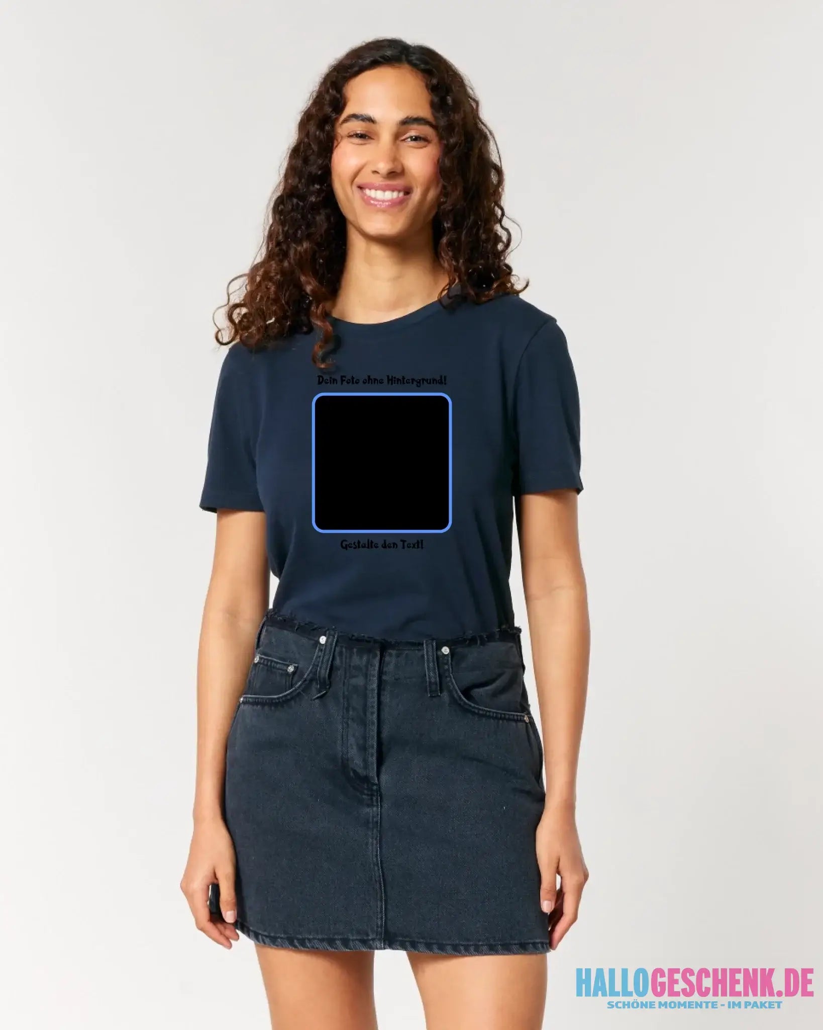 Dein FOTO mit Hintergrundentferner + Text + Hintergrund (optional) • Damen T-Shirt • Bio-Baumwolle • Premium-Qualität