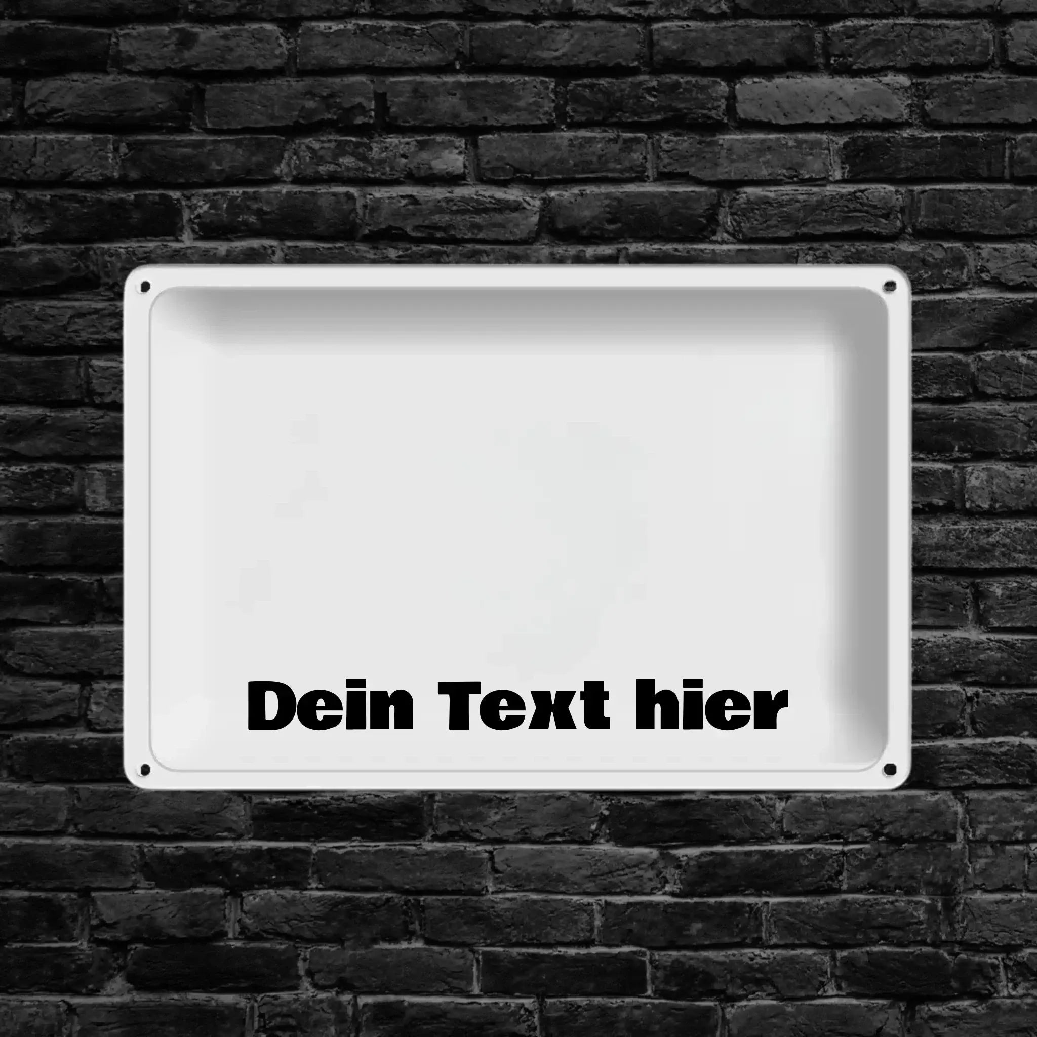 Weißes rechteckiges blechschild 30x20 cm querformat mit schwarzem text dein text hier und ki-cartoon-effekt