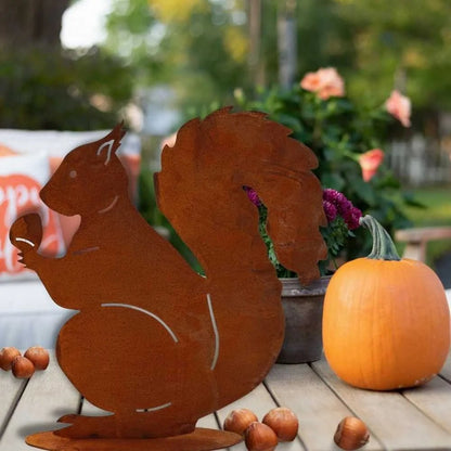 Deko Eichhörnchen in Edelrost | Herbstdeko aus Metall von HalloGeschenk.de