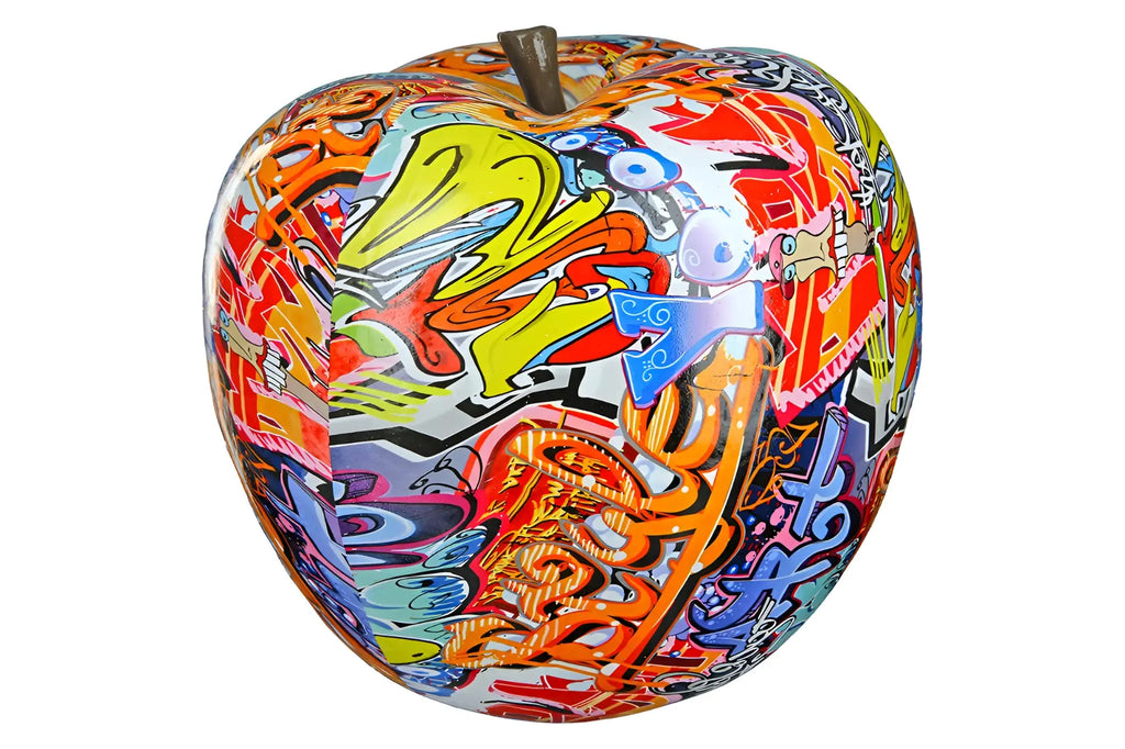 Leuchtendes apfel dekoobjekt street art aus kunstharz in mehrfarbig mit gelben roten blauen und orangen graffiti tags