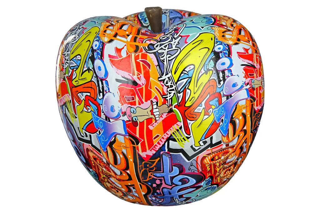 Ein bunter apfel dekoobjekt aus kunstharz mit glänzender street art graffiti in gelb rot blau orange und petrol von gilde