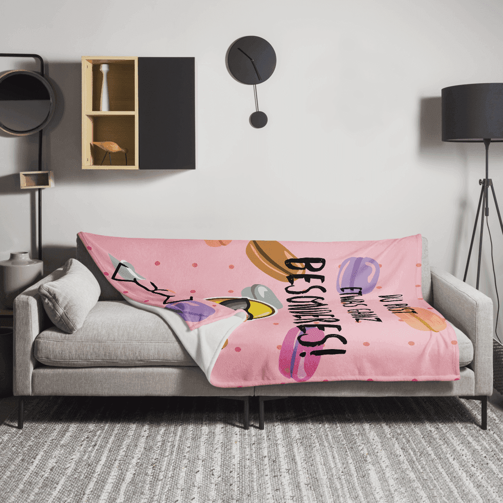 Du bist etwas ganz besonderes - Kuscheldecke, Tagesdecke in zwei Größen 152x203 cm und 127x152 cm - HalloGeschenk.de #geschenkideen# #personalisiert# #geschenk#