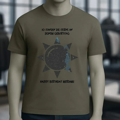 Echte Sternenkarte in Sonnenform mit Ort/Zeit und deinem Text • Unisex Premium T-Shirt XS-5XL aus Bio-Baumwolle für Damen & Herren • Exklusivdesign • personalisiert