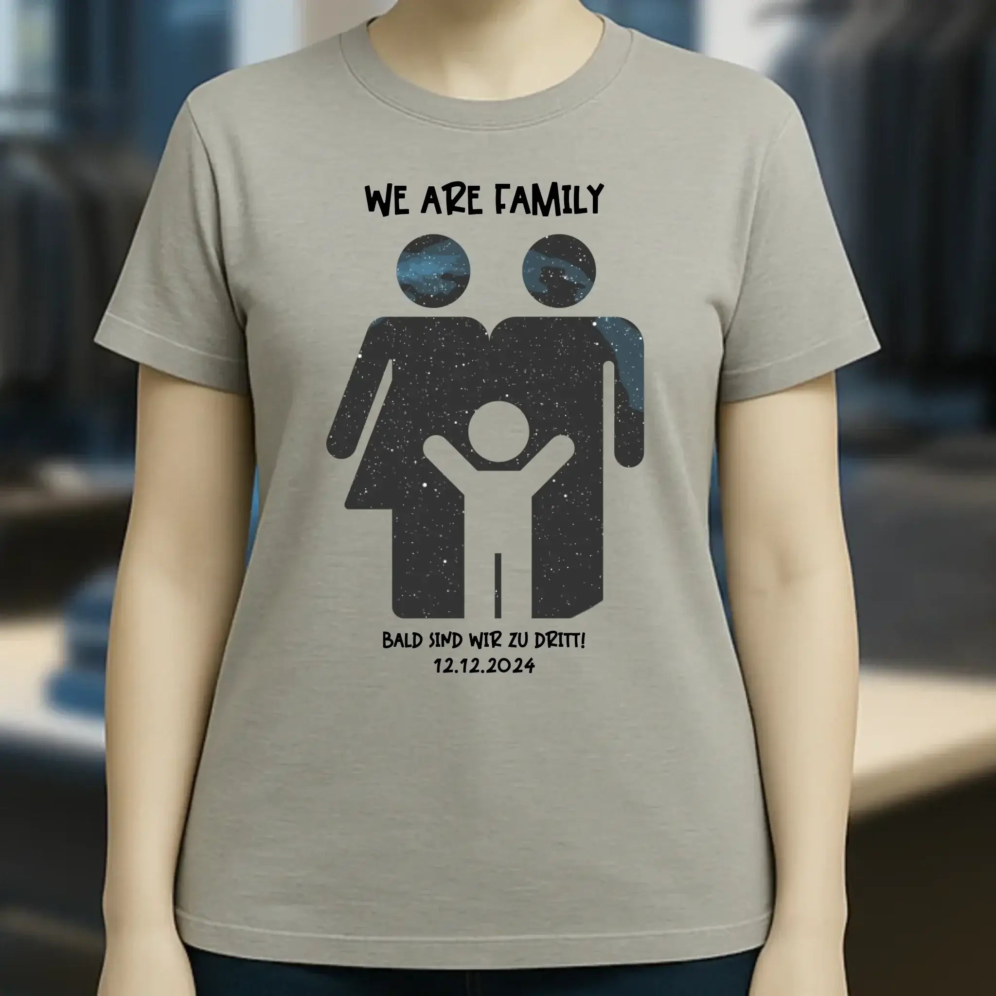 Echte Sternenkarte + Text • Kleine Familie • werdende Eltern • Ladies Premium T-Shirt XS-2XL aus Bio-Baumwolle für Damen • Exklusivdesign • personalisiert