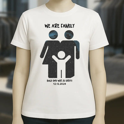 Echte Sternenkarte + Text • Kleine Familie • werdende Eltern • Ladies Premium T-Shirt XS-2XL aus Bio-Baumwolle für Damen • Exklusivdesign • personalisiert