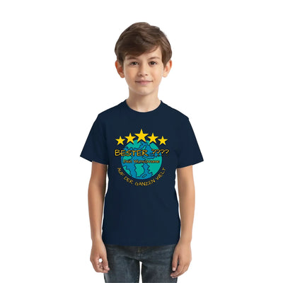 Navyblaues kurzarmshirt mit buntem globusmotiv, fünf gelben sternen und deutschem text aus der 5 sterne statement-collection