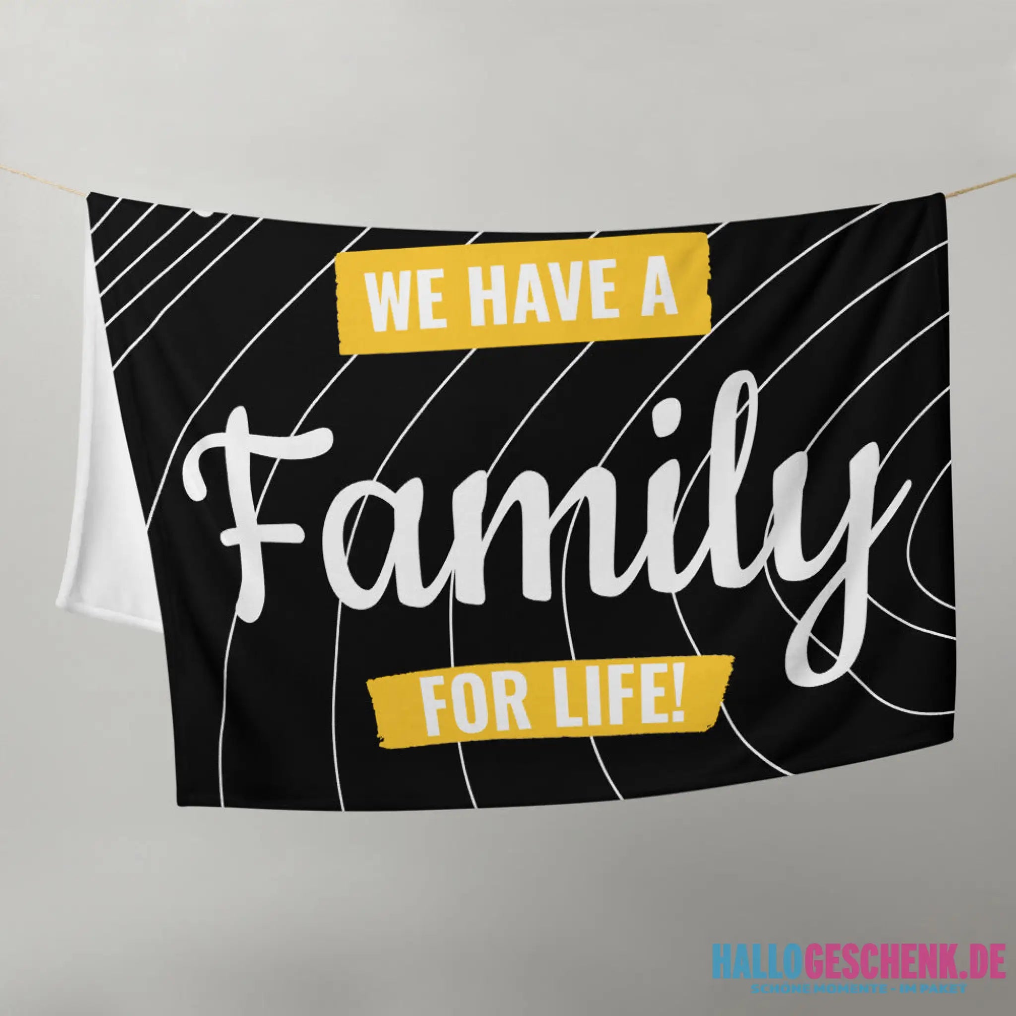 Family for life! • Kuscheldecke / Tagesdecke - Kuscheldecken