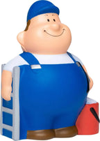 Blaue cartoon-fensterputzer bert anti-stress-quetsch-figur mit leiter und rotem werkzeugkasten in blauer latzhose und cap