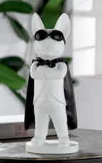 Weiße kunstharzfigur bulldogge hero dog mit schwarzer sonnenbrille schleife und umhang von gilde 32,5x12,5x10 cm