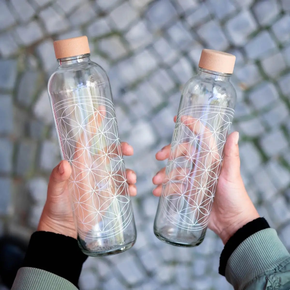 FLOWER OF LIFE 1,0 l Glasflasche