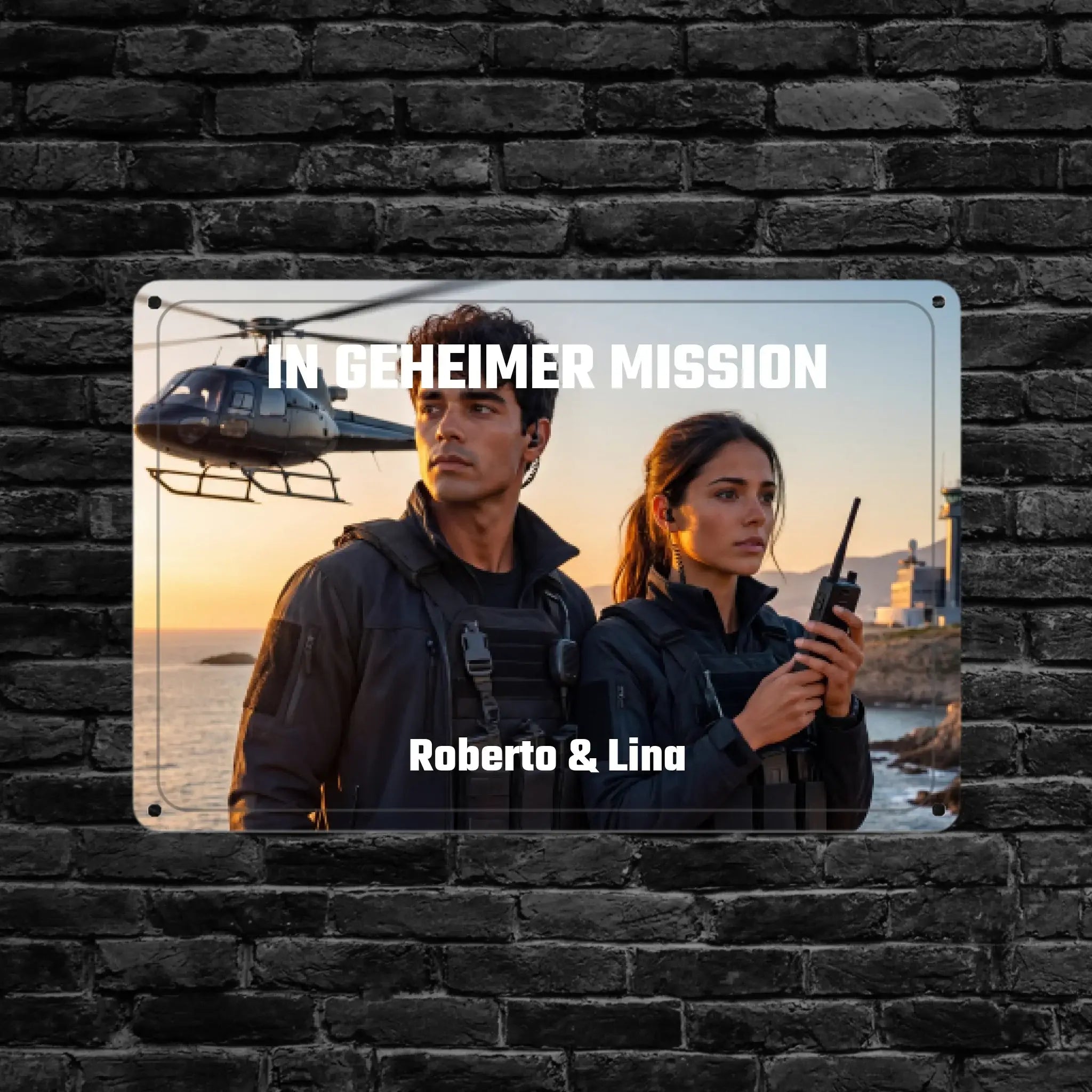 Rechteckiges metall-blechschild mit einem bild von zwei schauspielern in taktischer ausrüstung und helikopter personalisiertes fotogeschenk mit ki-effekt von roberto und lina