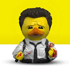 Gelbe gummiente im geschenkset reservoir dogs als detektiv mit schwarzem haar weißem shirt und blutiger messerfigur