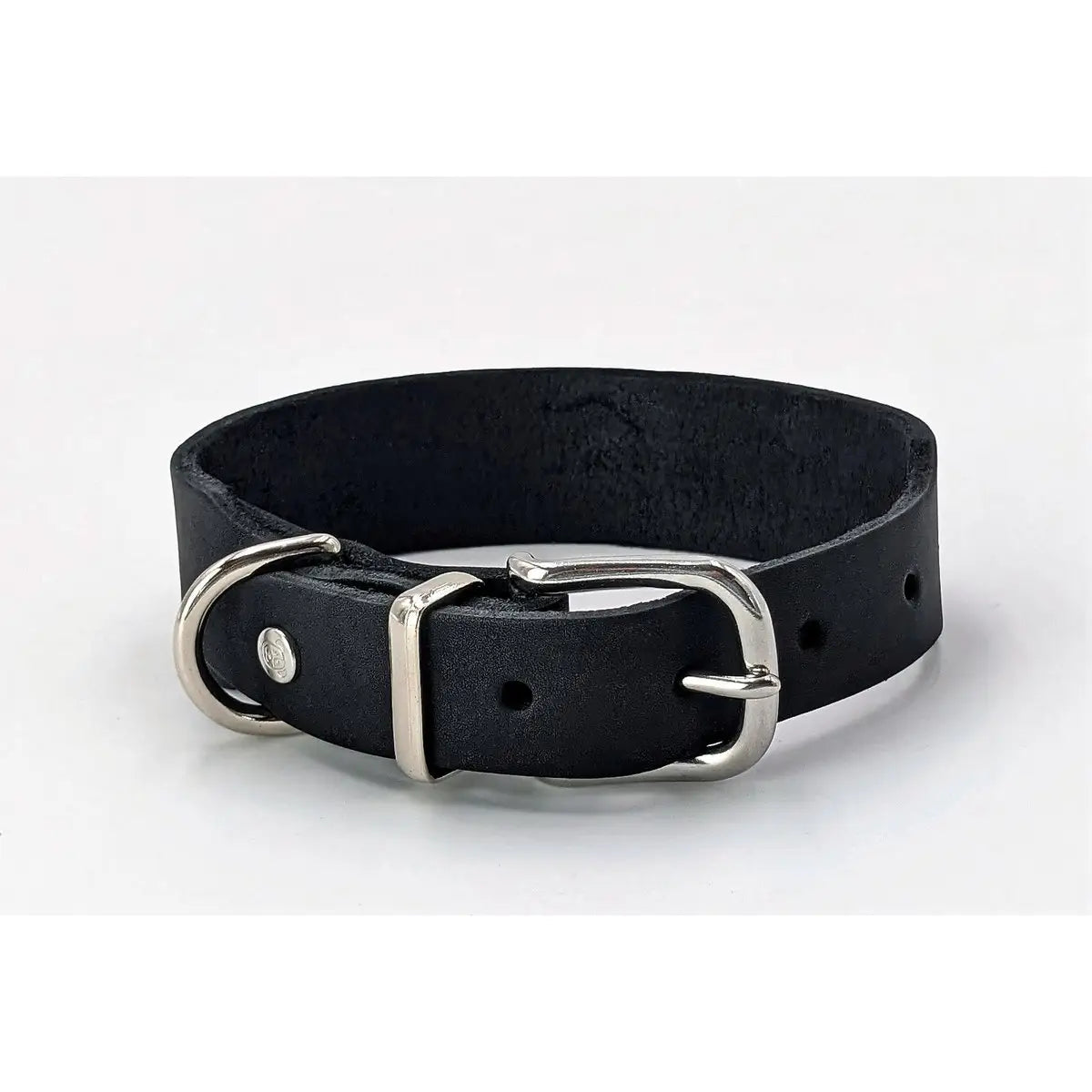 GIRO Black - Klassisches Halsband für jeden Einsatz