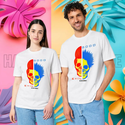 Weißes good´n´evil t shirt mit organic basic qualität und gespaltenem rot blauem schädelgrafik design