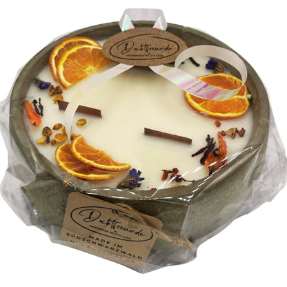 Handbesetze XXL Outdoor Citronella-Betonkerze „Big Grey - Mugge Schreck“ – Mit drei Holdochten - Handgemachter