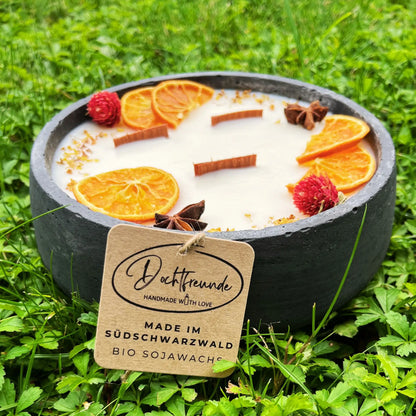 Handbesetze XXL Outdoor Citronella-Betonkerze Black Edition „Big Black - Mugge Schreck“ – Mit drei Holdochten