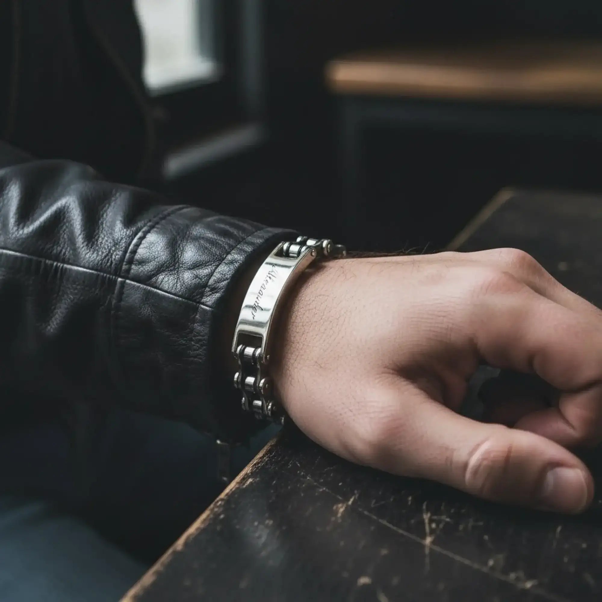 herren-armband-biker-kette-silber-mit-wunschtext-personalisierte-372
