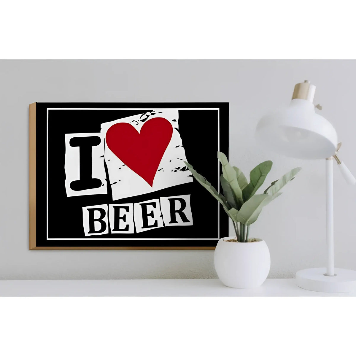 Schwarzes und weißes holzschild 40x30cm mit rotem herz und text i liebe bier in distressed schrift