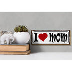 Weißes rechteckiges holzschild 27x10cm mit schwarzer schrift und rotem herz ich liebe mom als mama geschenk deko