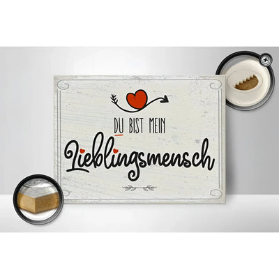 Rustikales weißes holzschild 30x40cm mit schwarzer kalligraphie und rotem herz du bist mein lieblingsmensch grau