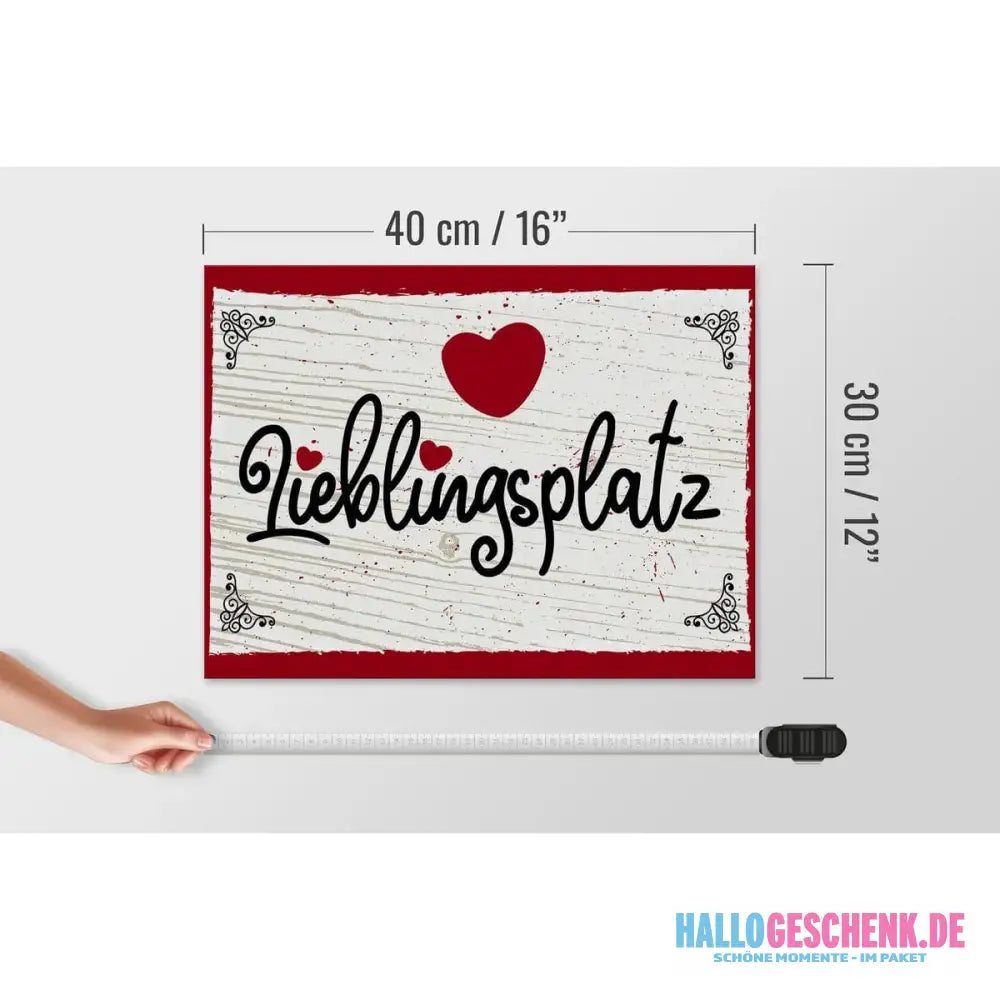 Holzschild Spruch 30x40cm Lieblingsplatz Herz rot