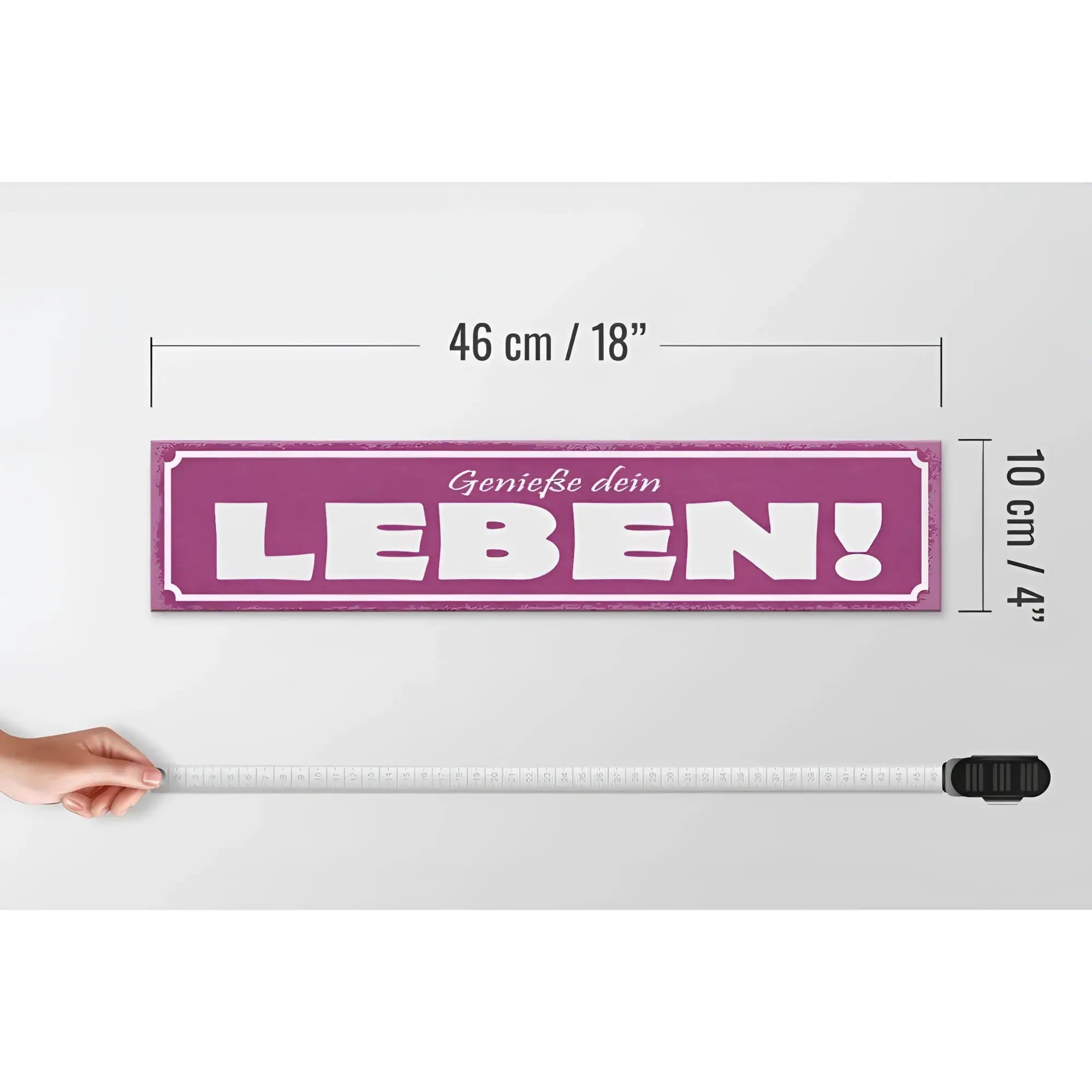 Lila holzschild mit weißer schrift genieße dein leben dekoratives wandbild 46x10cm