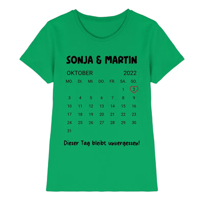 Grünes kurzarmshirt mit schwarzem kalender oktober 2022 sonja und martin dieser tag bleibt unvergessen
