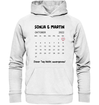 Weißer hoodie mit schwarzem oktober 2022 kalenderdesign und persönlichem wunschdatum sonja & martin vorne
