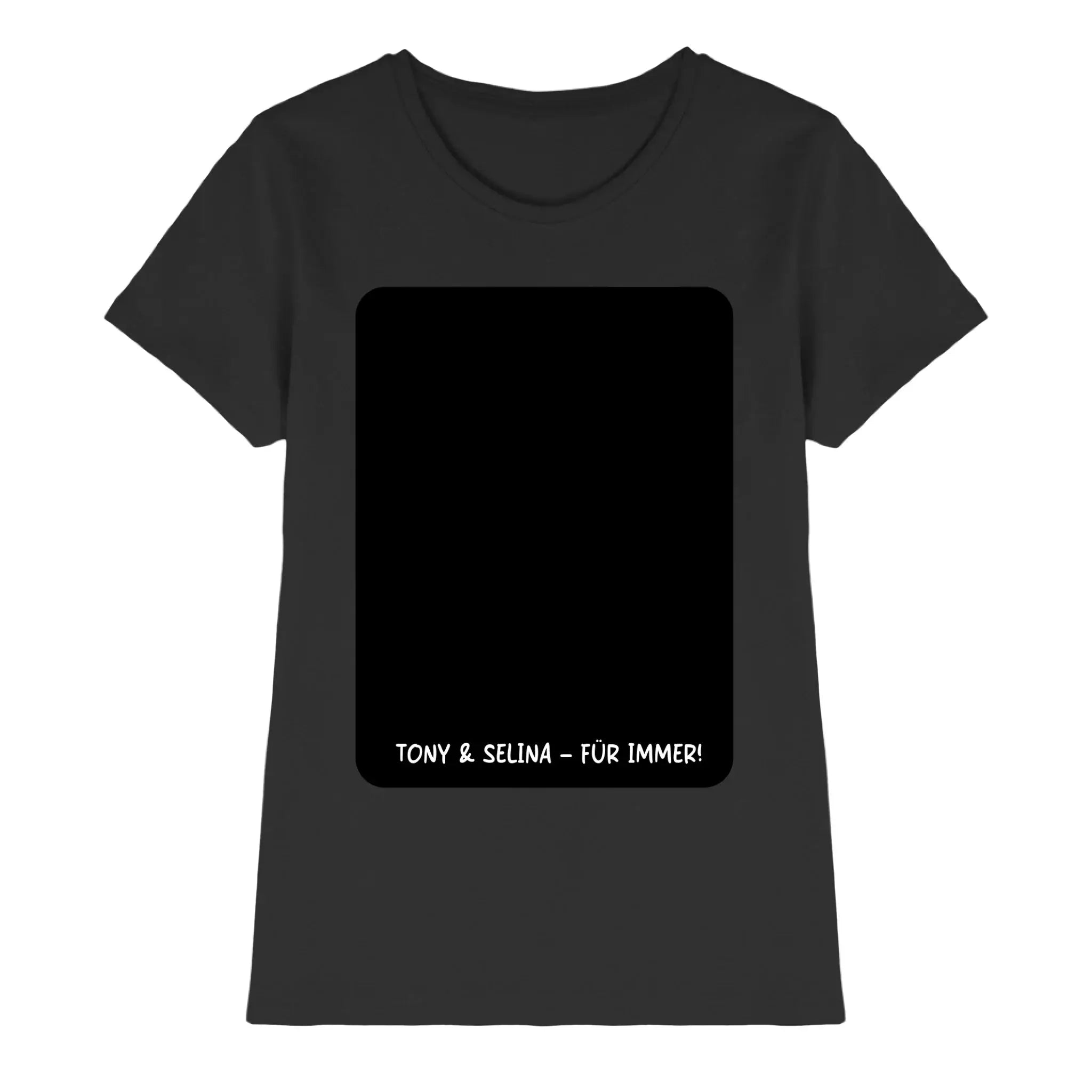 Dunkelgraues damen kurzarmshirt mit schwarzem rechteckigem patch und weißem text tony & selina für immer