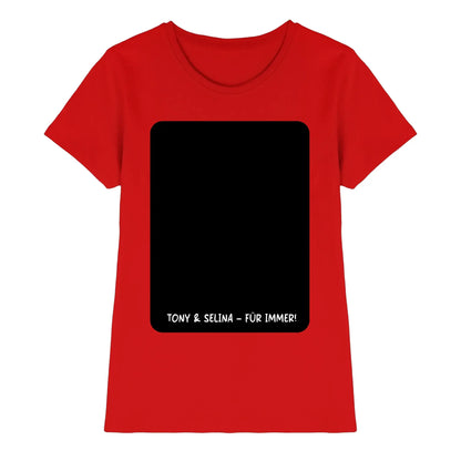 Rotes damen t-shirt mit kurzem arm und schwarzem rechteckigem patch mit tony & selina für immer text