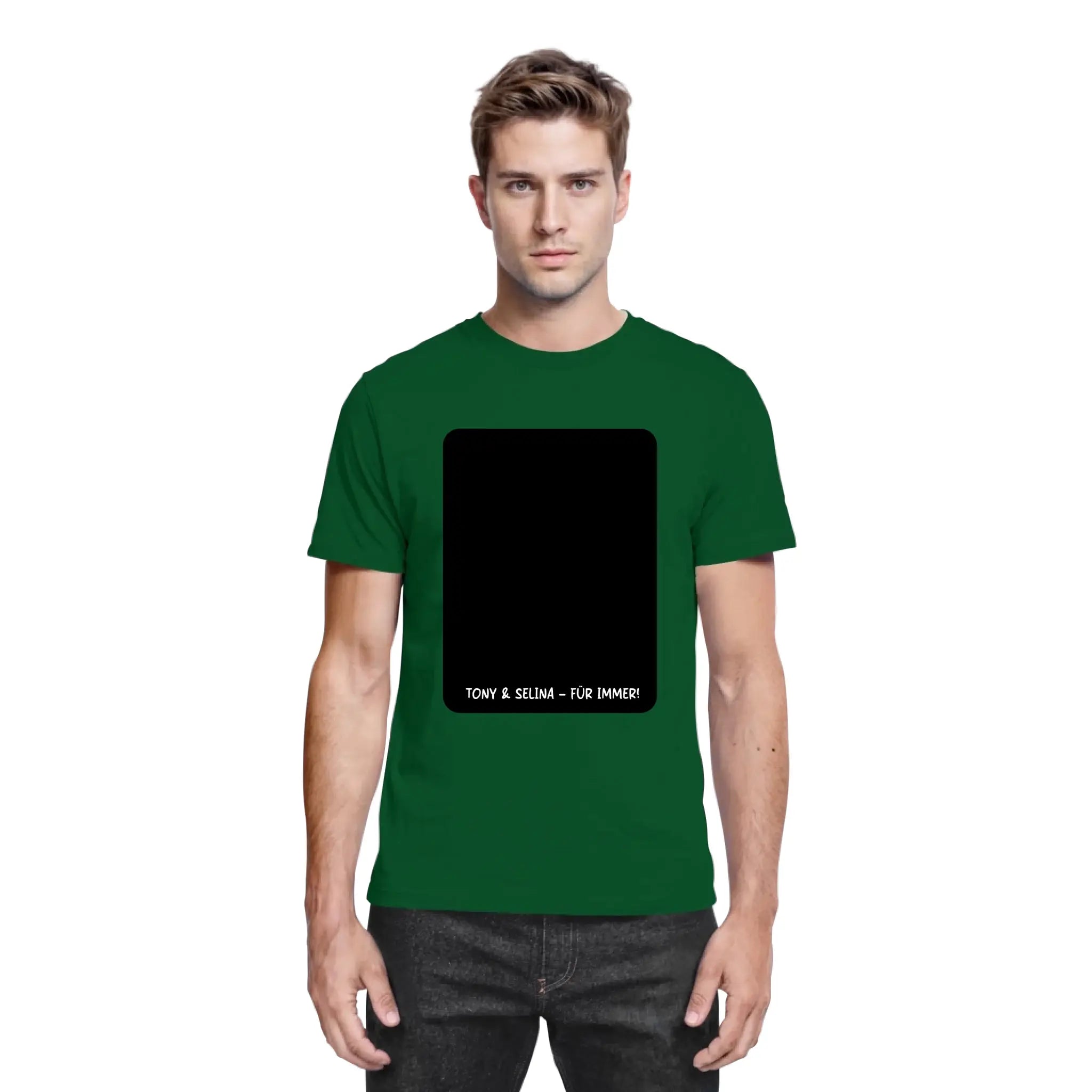 Dunkelgrünes baumwollshirt mit schwarzem rechteckigem grafikdruck und weißem text tony und selina für immer