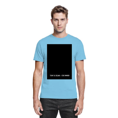 Lightblaue baumwoll t shirt mit schwarzem rechteck und weißem text tony & selma für immer aus der statement collection