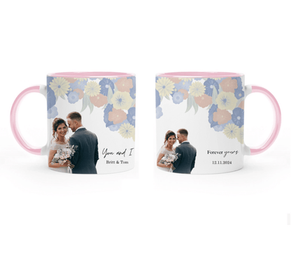 KI Magic - Cut: Dein Bild, automatisch ohne Hintergrund mit Blumenmuster • zweifarbige Tasse (spülmaschinengeeignet) von HalloGeschenk.de