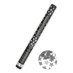 Konfettikanone 60 cm in schwarz und silber mit metallic sternen aus folie für partyspaß