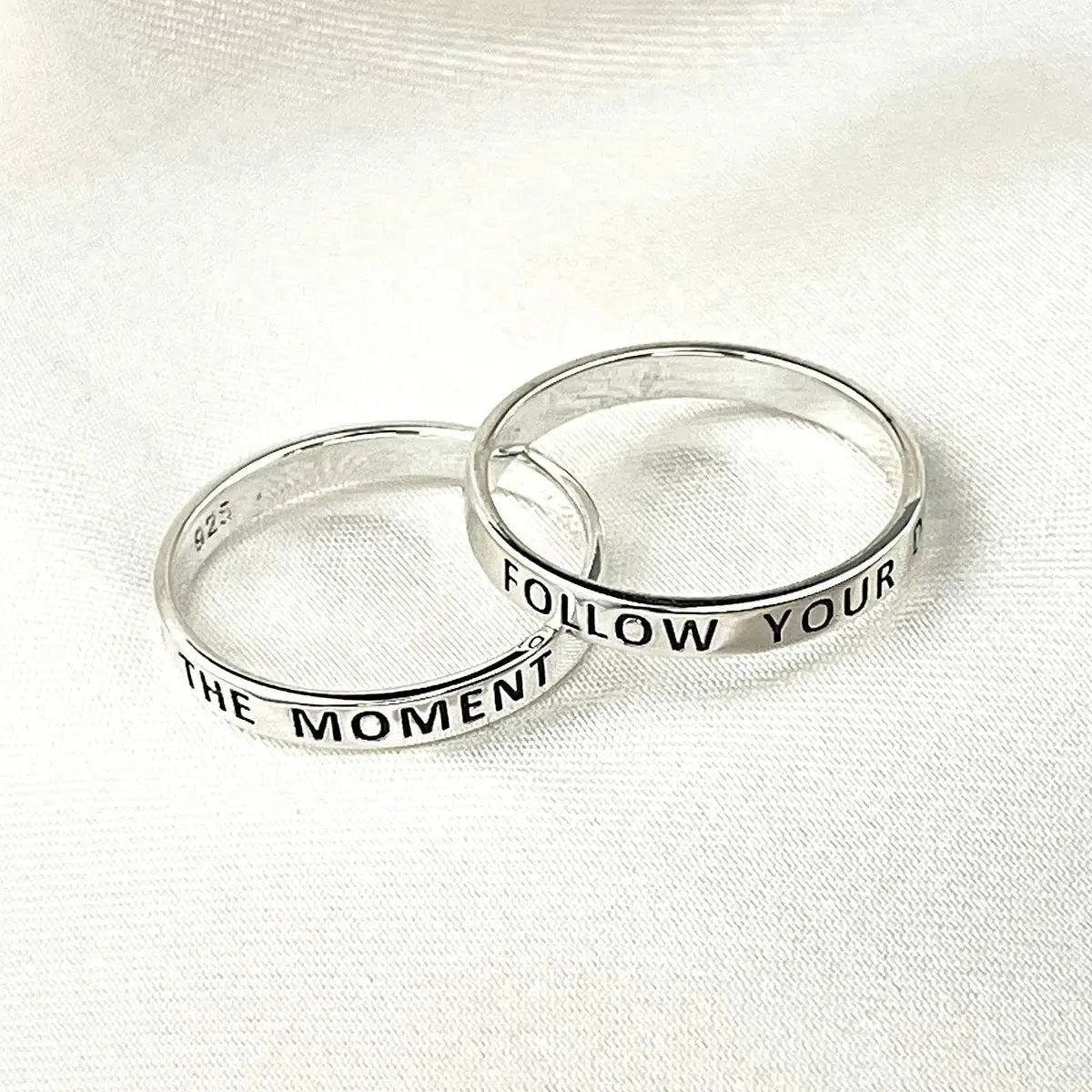 LIVE IN THE MOMENT Ring - 925 Sterling Silber Gravur Stempel Fingerring RG925-50