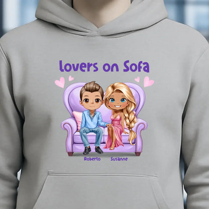 LOVERS ON SOFA diverse Paare • mit Wunschtext • Unisex Hoodie für Damen & Herren • Bio • personalisiert