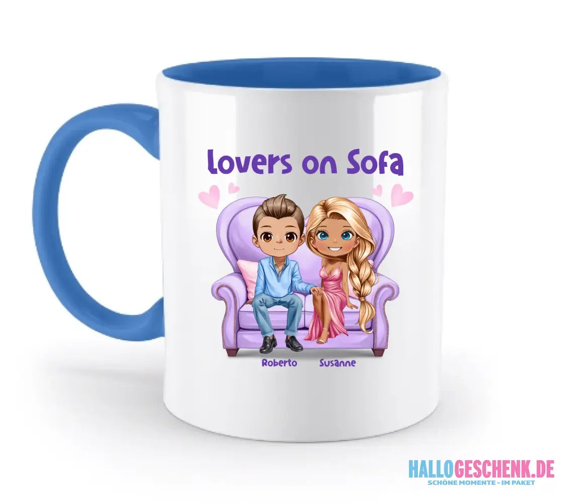 LOVERS ON SOFA (diverse Paare) • mit Wunschtext • zweifarbige Tasse • Exklusivdesign • personalisiert - zweifarbige