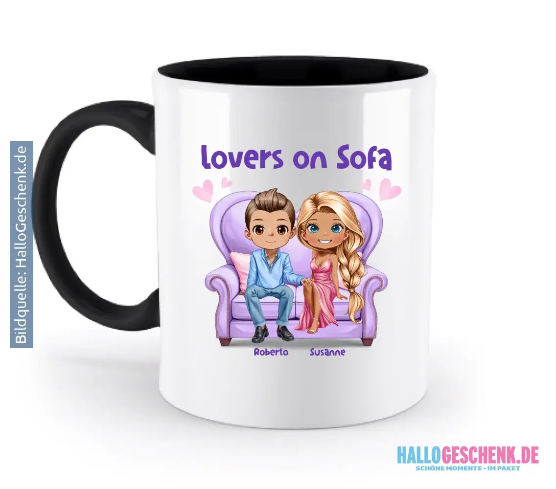 LOVERS ON SOFA (diverse Paare) • mit Wunschtext • zweifarbige Tasse • Exklusivdesign • personalisiert - zweifarbige