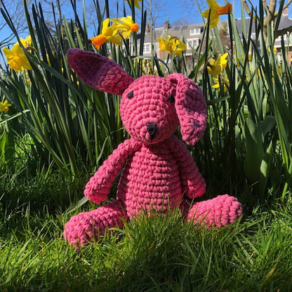 Luna - Leena Hase / Kaninchen rosa (inkl. Spende) - Baumwolle - handgehäkelt in Nepal von HalloGeschenk.de