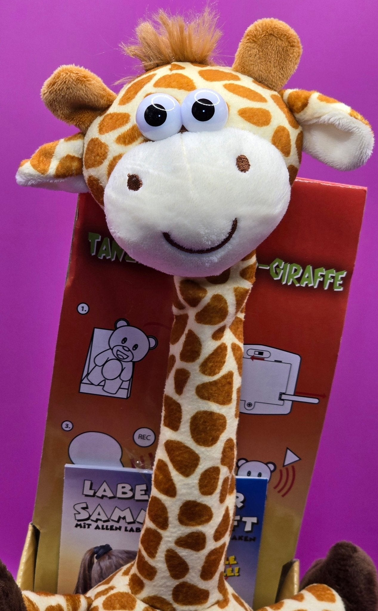 Lustige Laber - Giraffe GERTRUD, die alles nachplappert • tanzender Hals • inkl. Batterien • 9x30 cm • Labertiere von HalloGeschenk.de