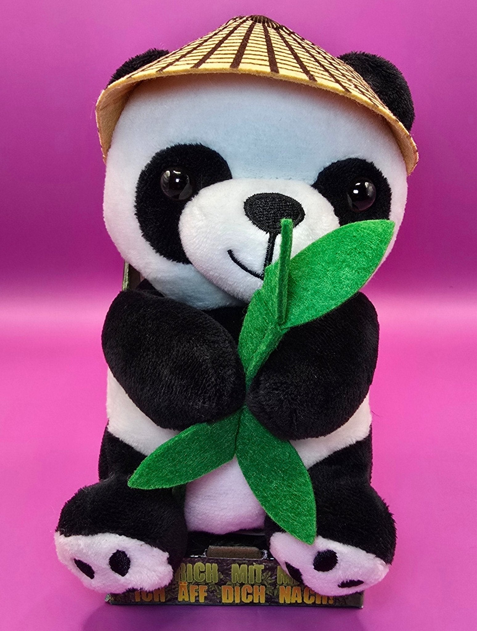 Lustiger Laber - Panda BAO BAO, der alles nachplappert • inkl. Hut und Bambus • 14,5x12x18 cm • Labertiere von HalloGeschenk.de