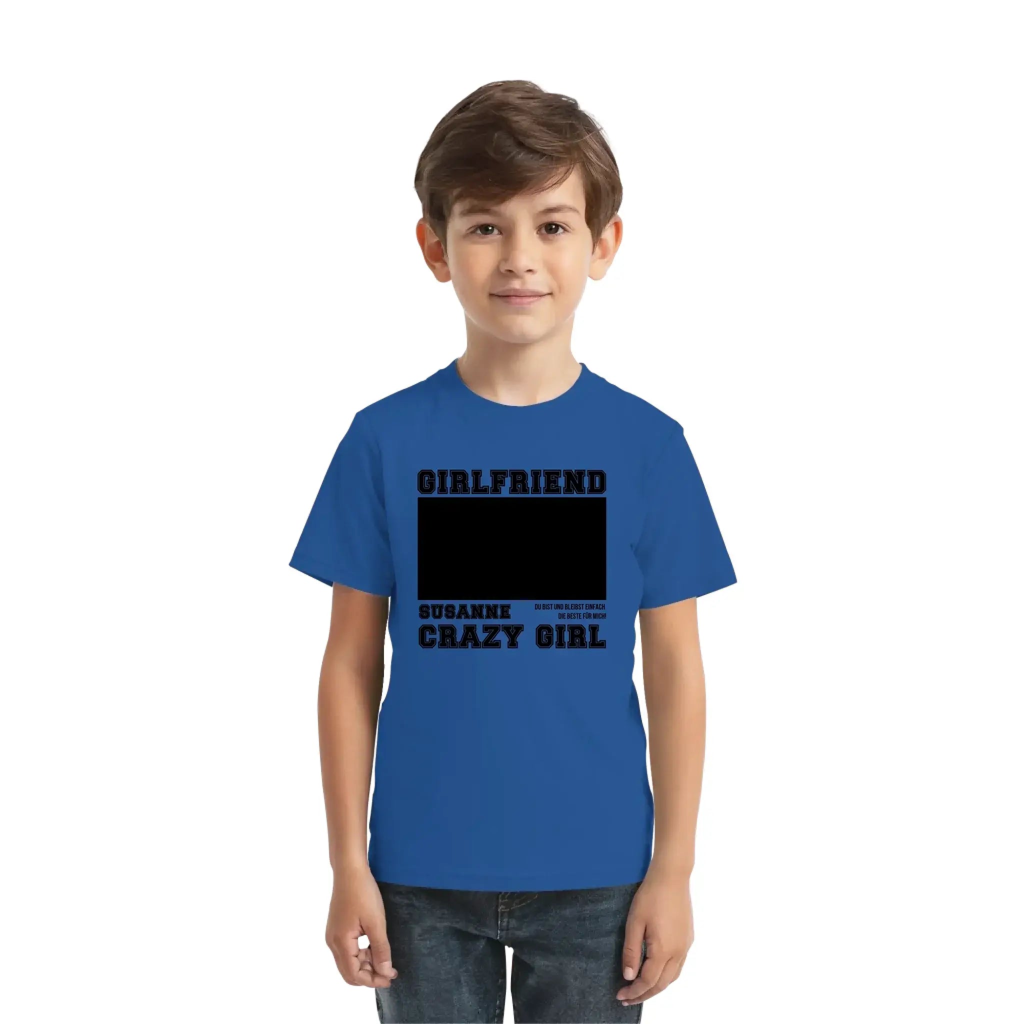 Blaues baumwoll t shirt mit schwarzem text und leerem rechteck zum persönlichen gestalten aus der statement collection