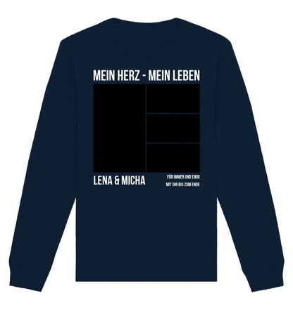 Navyblaues langarmshirt mit weißem text und schwarzem rechteckigem rasterdesign auf der rückseite personalisiert