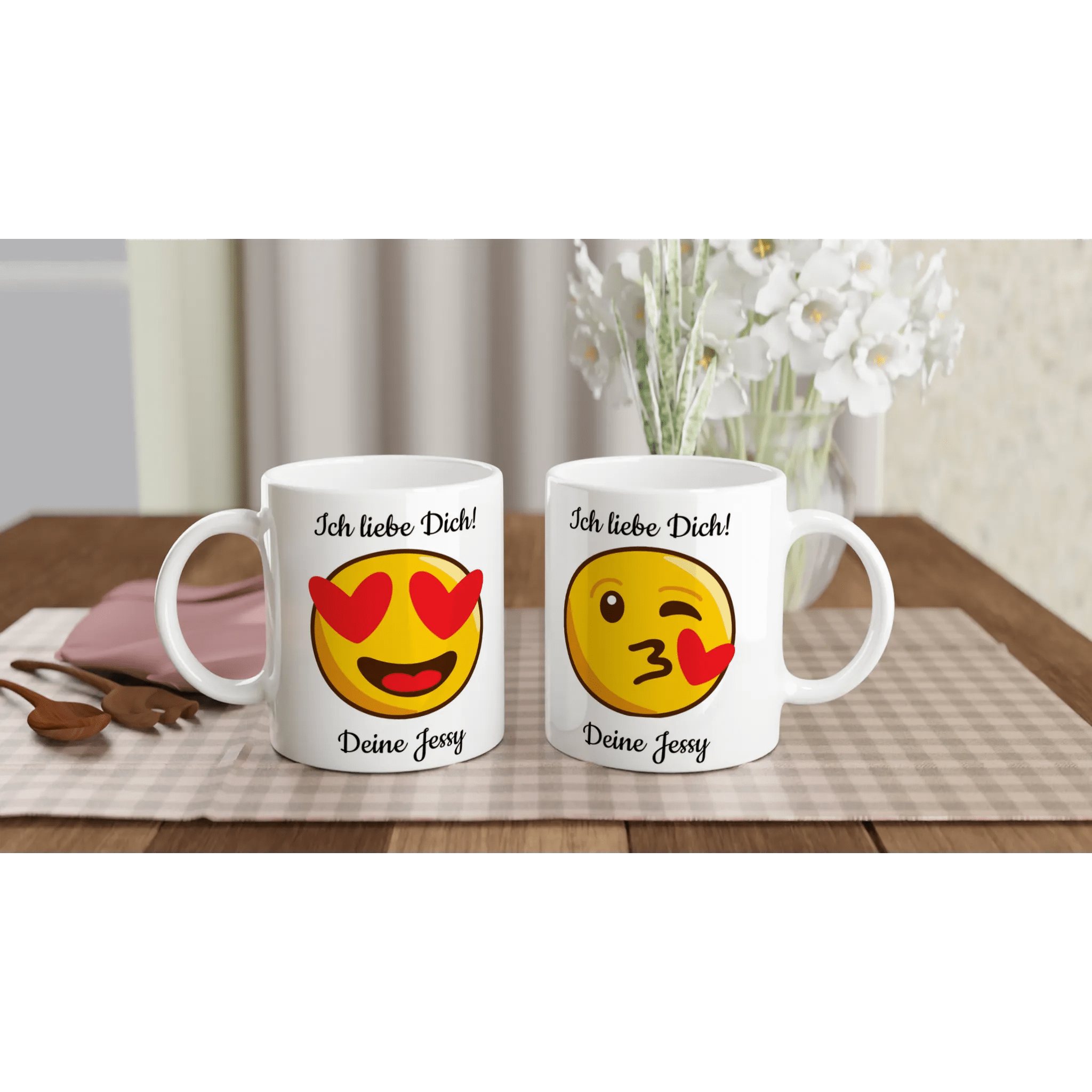 Mit 3D - Vorschau: Love Emoticon Herz • personalisierbar • zweifarbige Tasse • spülmaschinengeeignet von HalloGeschenk.de