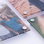 Klarer acryl fotoschirm mit silberner metallbasis und runden montagen für multi dein originalbild blechschild